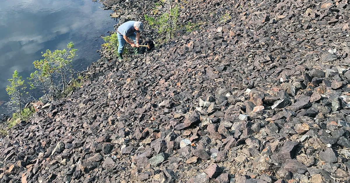 Mineral suv bilan vaginal sugorish