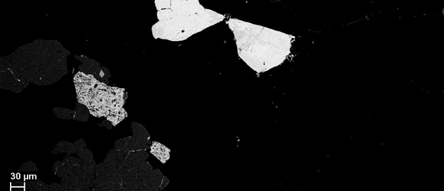 Närbild av mineralet åsgruvanit